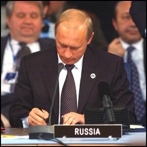 Россия: зачем Путин скрывает договор с НАТО