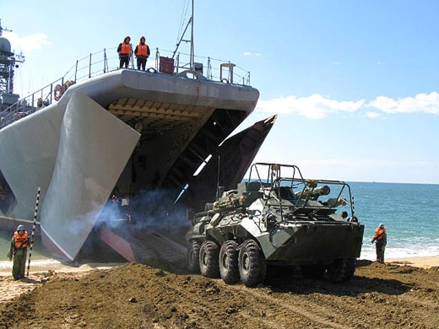 За год Крым превращён в неприступную крепость на Чёрном море