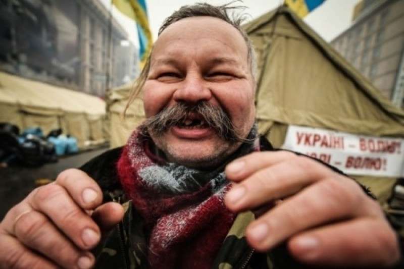 Как русских на Украине свели с ума