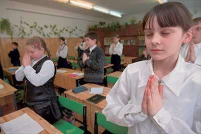 Уроки православия в школах – это удар церковной мафии по будущему России