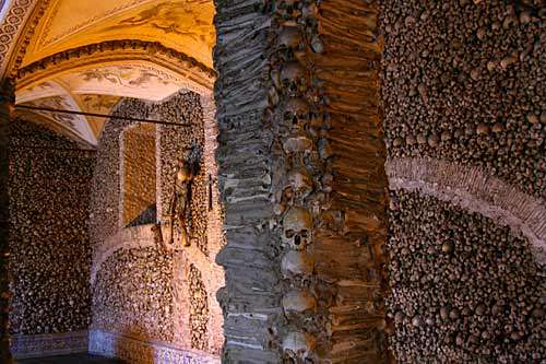 Capela dos Ossos