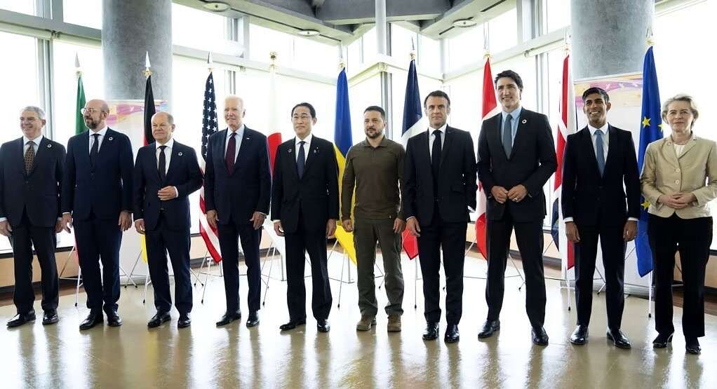  G7  :       