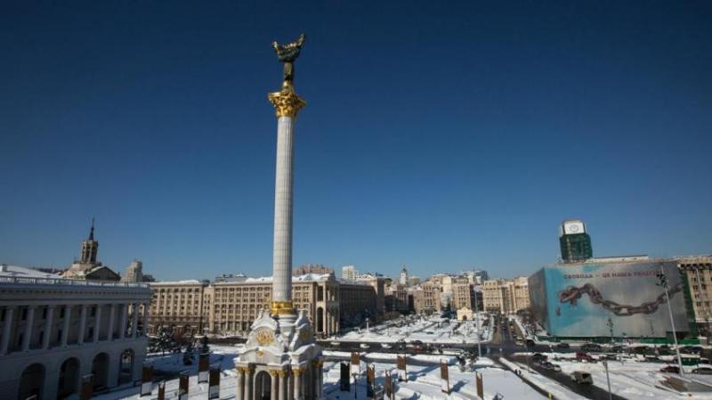 Акция против закрытия телеканалов проходит в Киеве