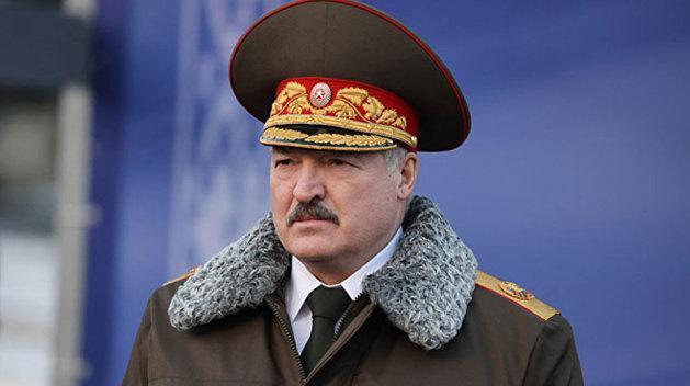 Лукашенко управляет Белоруссией 27-й год не потому, что он тиран и диктатор