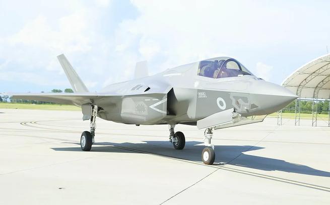 Британцы: «F-35 – это тайное оружие Путина». Союзники США по НАТО начинают о чём-то догадываться