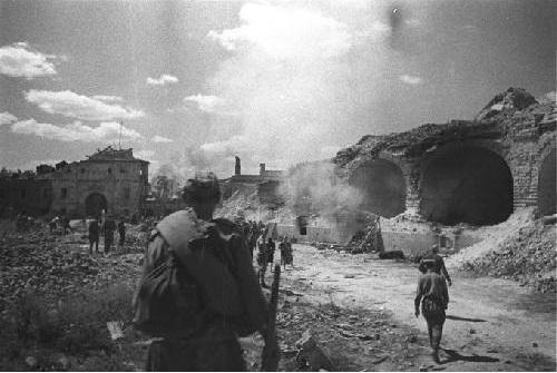 Сколько дней Красная Армия выбивала фашистов из Брестской крепости