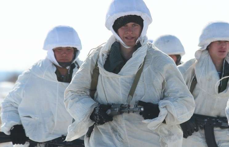 Десантники испытают на Северном полюсе новую форму для аномально низких температур