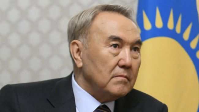 В Британии предложили заморозить активы проигрывающего Назарбаева