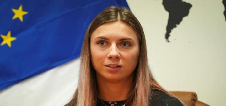 Бегунья из Беларуси в Польшу Кристина Тимановская рискует завершить свою карьеру на грядках клубники