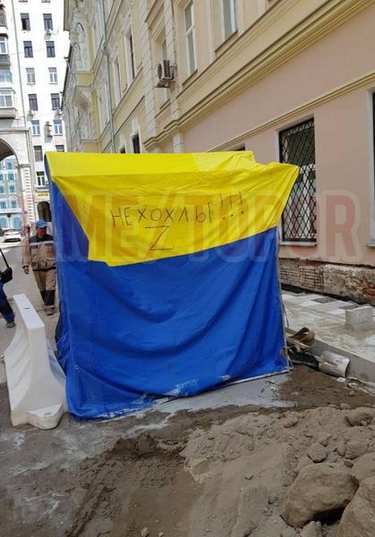 Преступления ВСУ: Преступления ВСУ: Украина вчера убила вот этого ребенка. И её бабушку