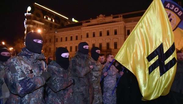 Бойцы добровольческого батальона Азов. Архивное фото Бойцы добровольческого батальона Азов. Архивное фото
