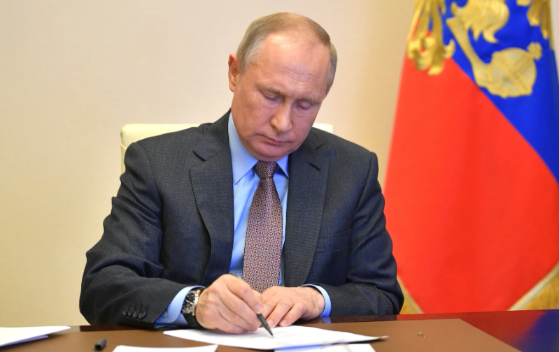 Не помог даже президент Таджикистана: Путин разом уволит 50% мигрантов? Россия готовит новые запреты