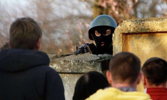 Военные в Краматорске переходят на сторону народа