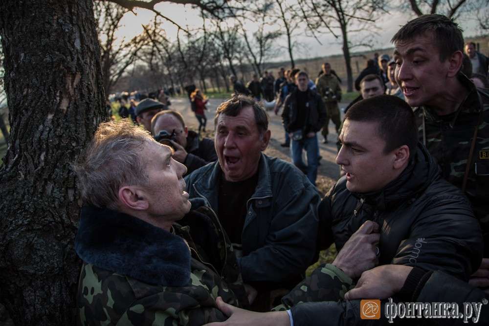 Военные в Краматорске переходят на сторону народа