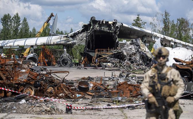     ,   F-16