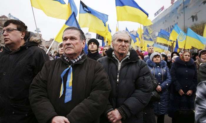«Диванные войска» Украины запросили мира. На Украине сторонники продолжения войны в Донбассе оказались в меньшинстве «Диванные войска» Украины запросили мира. На Украине сторонники продолжения войны в Донбассе оказались в меньшинстве