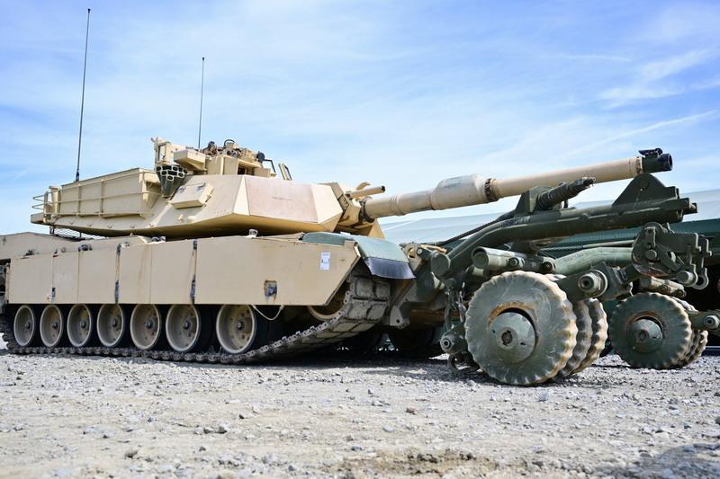       Abrams