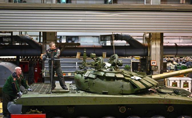 200 тысяч рублей и более – каким работникам готовы платить такие деньги в регионах