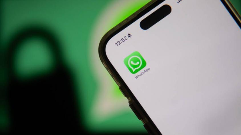   :     WhatsApp