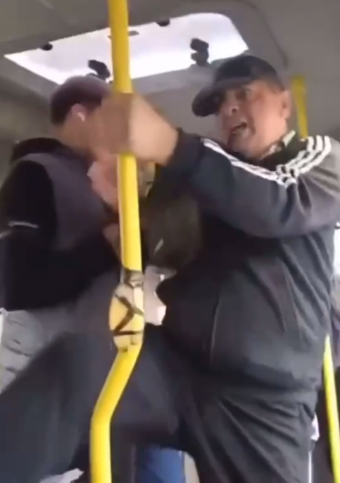 Мигранта, угрожавшего семье Бастрыкина, заставили пожалеть об этом. Больше не смеётся