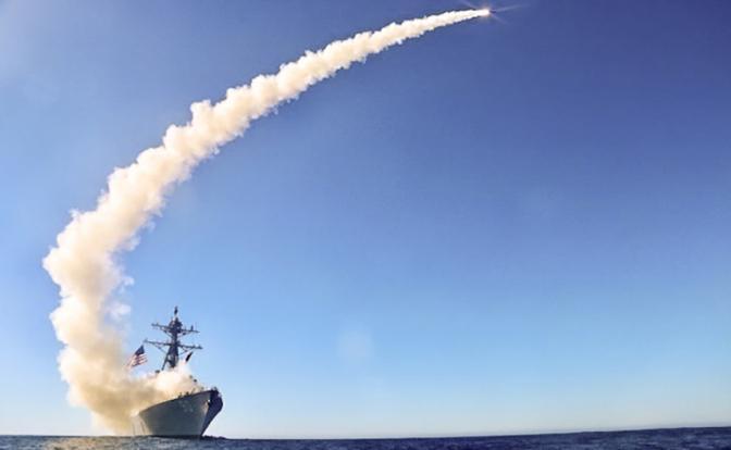 Готовы ли США рискнуть новейшим авианосцем ради амбиций Трампа