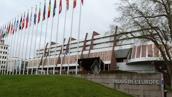 Здание парламентской ассамблеи Совета Европы в Страсбурге. Архивное фото Здание парламентской ассамблеи Совета Европы в Страсбурге. Архивное фото