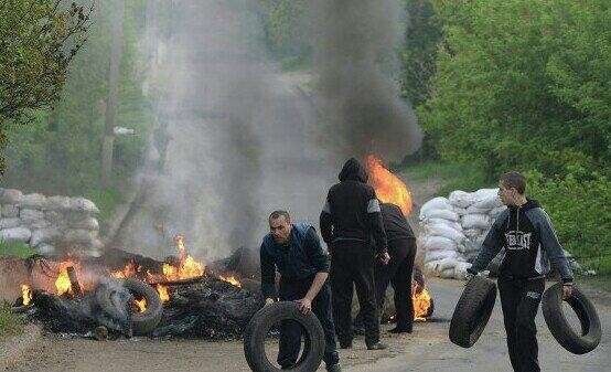 Праздничное утро в Славянске: бандиты пошли на штурм