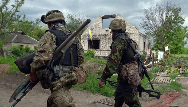 Украинские военнослужащие. Архивное фото Украинские военнослужащие. Архивное фото