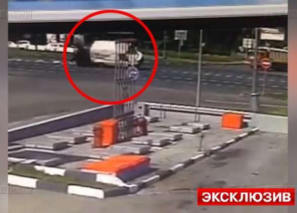 Видео гибели лихача-мотоциклиста в ДТП на юге Москвы