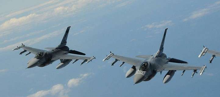 НАТО сокращает военное присутствие в Прибалтике