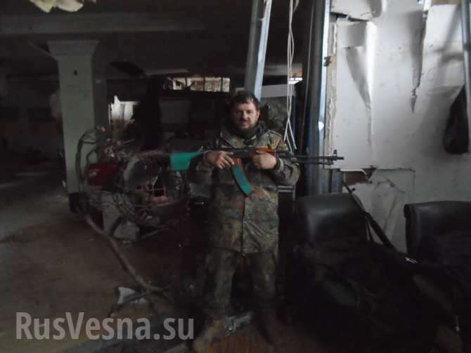 «Полный дебил» — рассказ «бойца АТО» про визит Турчинова на позиции ВСУ в Авдеевку | Русская весна