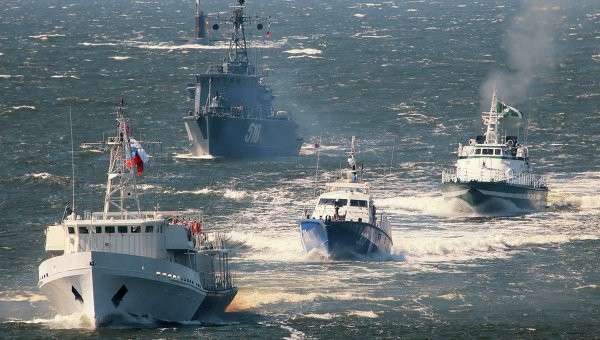 Генеральная репетиция парада ко Дню ВМФ в Балтийске. Архивное фото Генеральная репетиция парада ко Дню ВМФ в Балтийске. Архивное фото