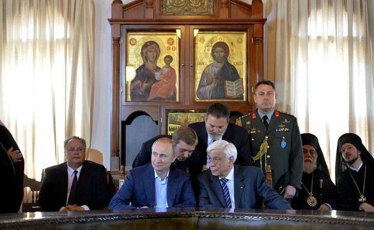 Встреча с членами Священного Кинота.