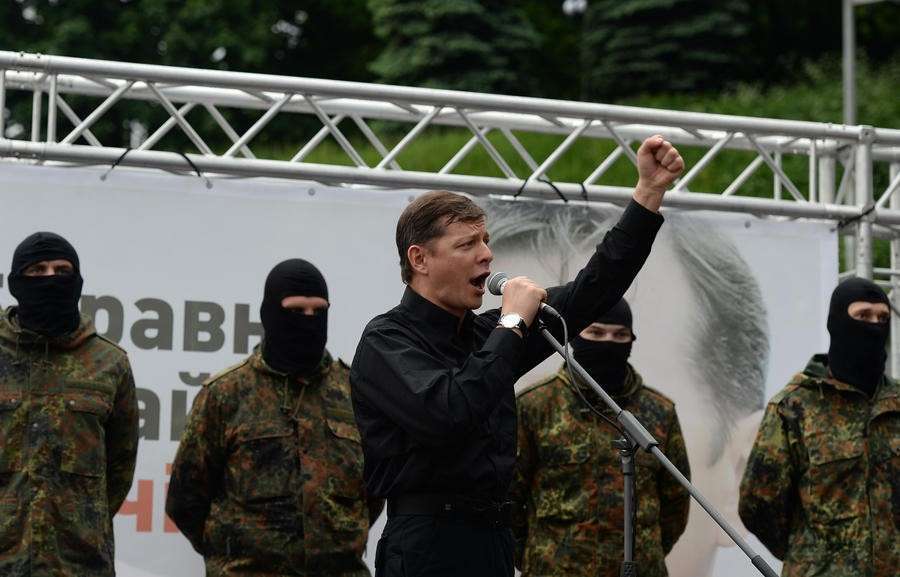 Депутат Рады признал, что воюющий в Донбассе батальон «Азов» наполовину состоит из уголовников
