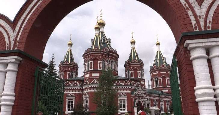 В Волгограде церковный суд призвал священника вернуть квартиру пенсионерке