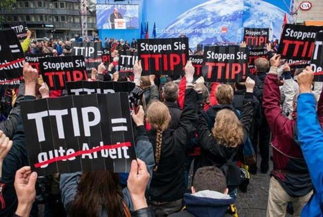 Европейцы отказываются кормить Америку: договор TTIP побоку!