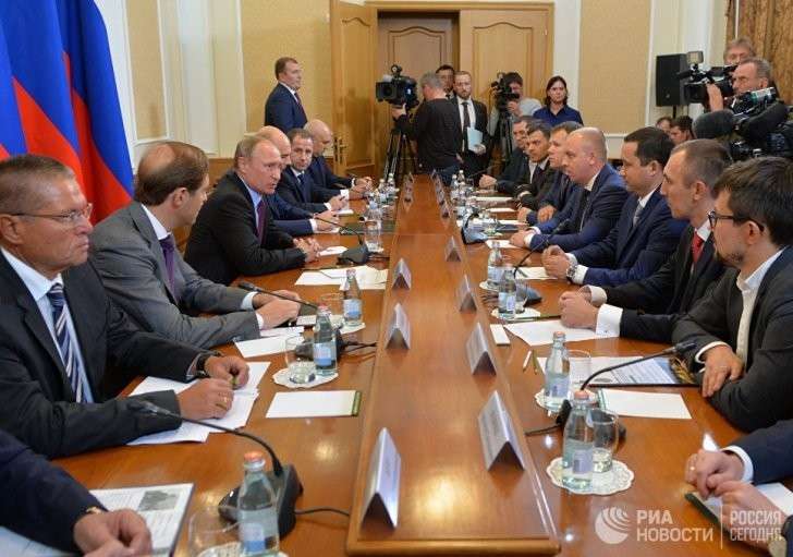 Зачем Президент Путин РФ ездил в Оренбург?
