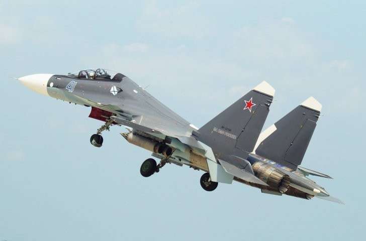 Россия во всеоружии: как курс рубля сказался на торговле военной техникой