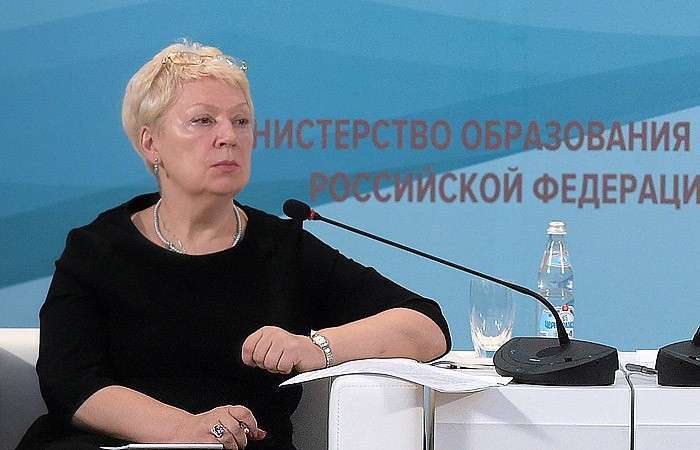 Министерство образования и науки подготовит новые стандарты ФГОС уже в конце 2017 года