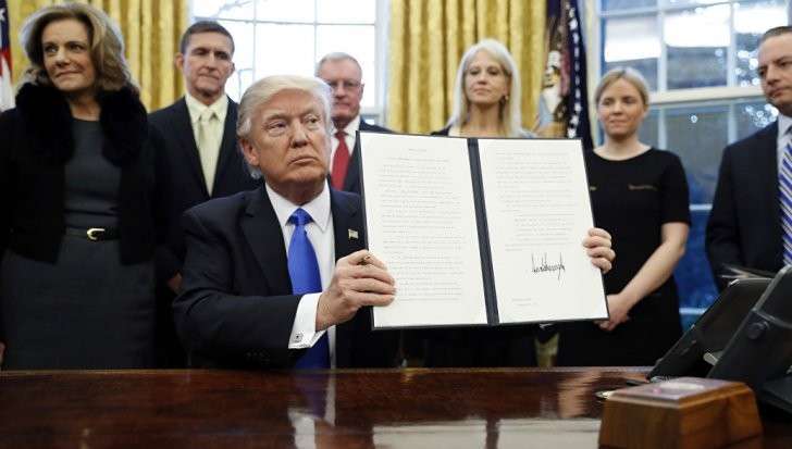 Дональд Трамп подписал указ о «чистках» в государственном аппарате США