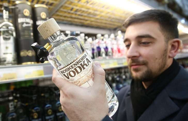 Минимальная розничная цена водки выросла до 205 рублей за 0,5 л