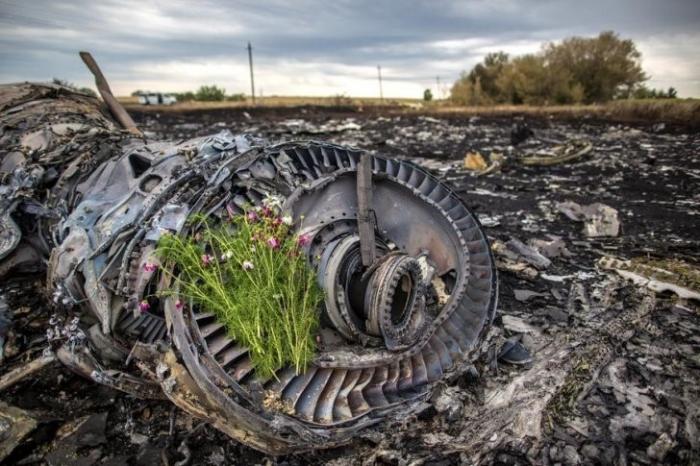  Boeing  MH17:    