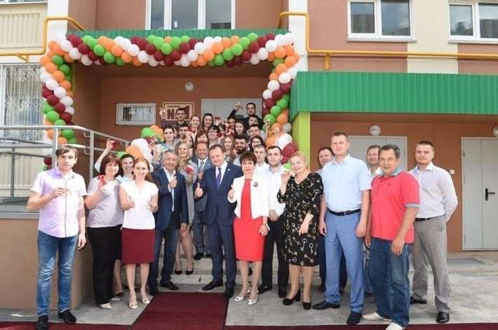 В Нижнекамске 30 врачей получили ключи от квартир  В Нижнекамске 30 врачей получили ключи от квартир  политика, проивзодство, россия, строительство