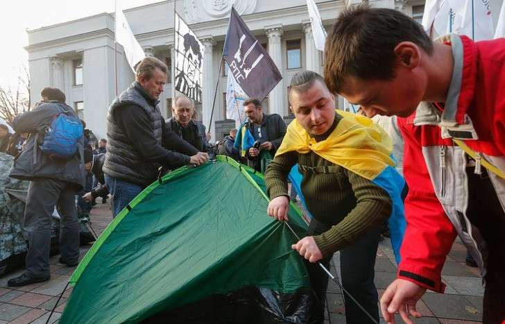 Генпрокуратура Украины: хунта не будет сносить палатки протестующих в Киеве