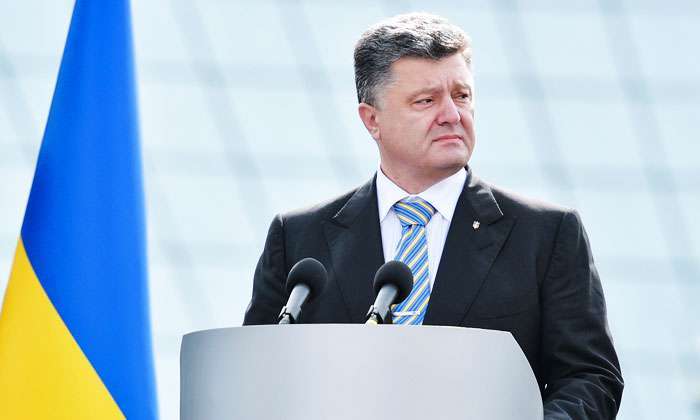 Порошенко запросил мира. Президент Украины объявил о прекращении огня, но что стоит за этими словами? Порошенко запросил мира. Президент Украины объявил о прекращении огня, но что стоит за этими словами?