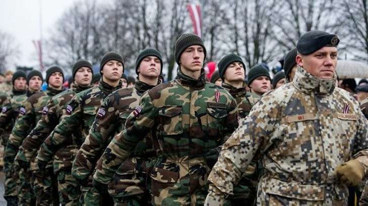 Детей Латвии, Литвы, Эстонии готовят к войне с Россией