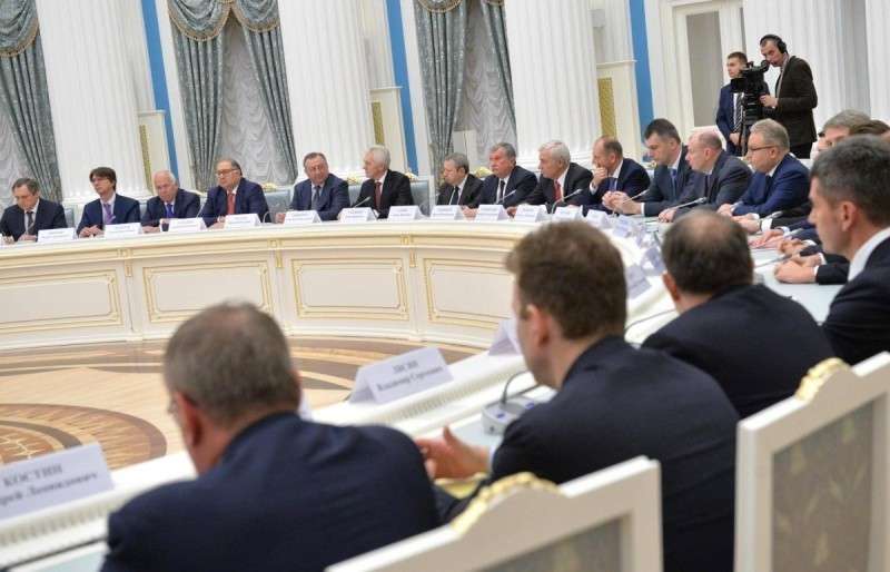 Российские олигархи из-за санкции тратят огромные деньги на лоббистов из Вашингтона