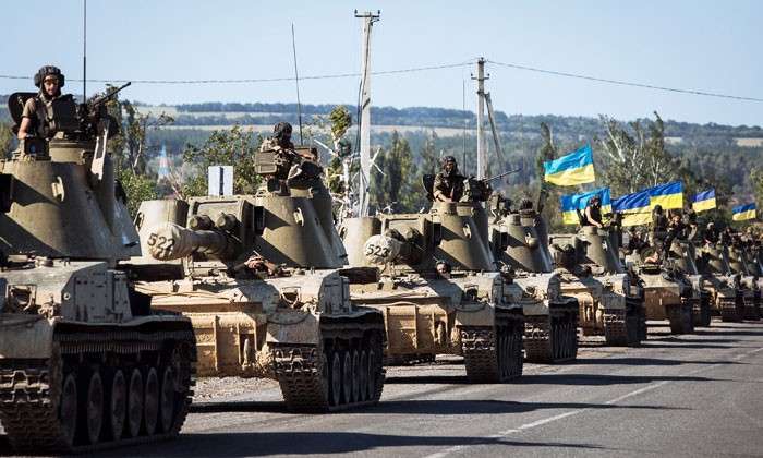 Киев рвется в последний бой. Несмотря на перемирие, украинские военные наращивают силы в Донбассе Киев рвется в последний бой. Несмотря на перемирие, украинские военные наращивают силы в Донбассе