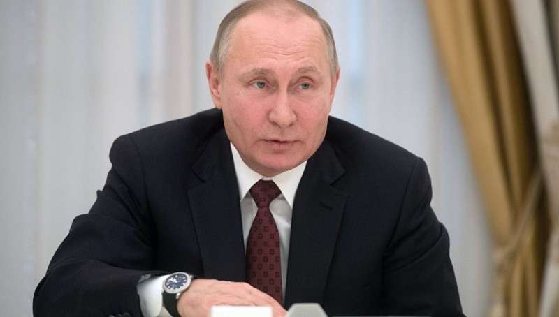 Дмитрий Песков назвал время, когда Владимир Путин проведет прямую линию с народом