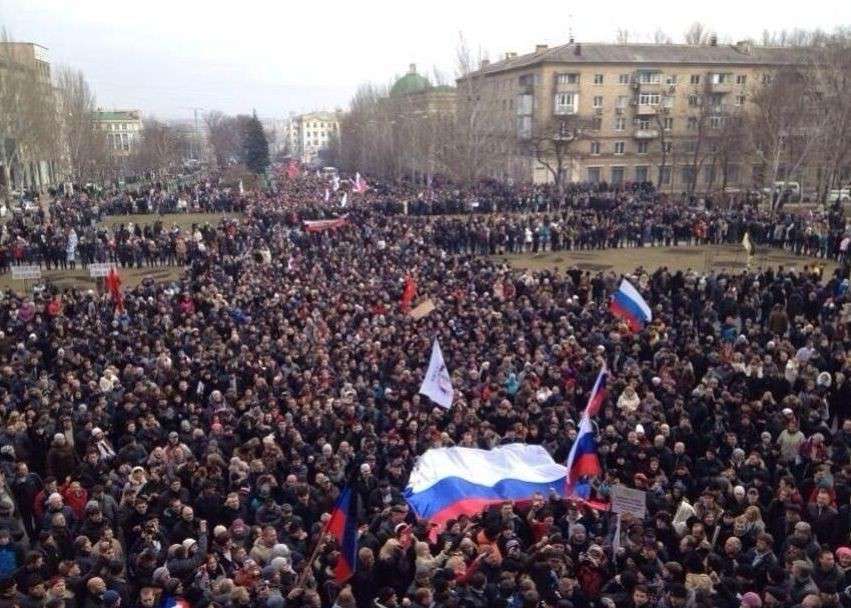 Дончане пришли освобождать задержанных товарищей